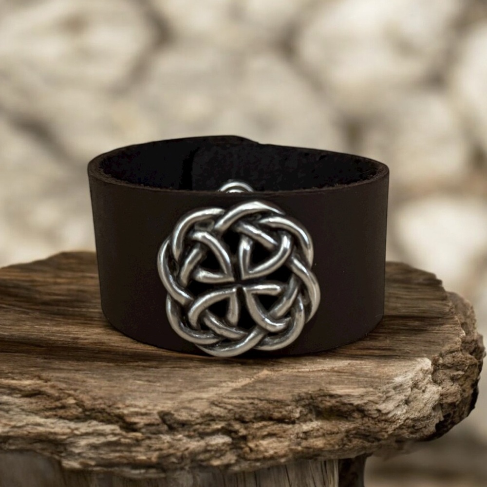 Unisex Brown Leather Bracelet with Silver Celtic Knot